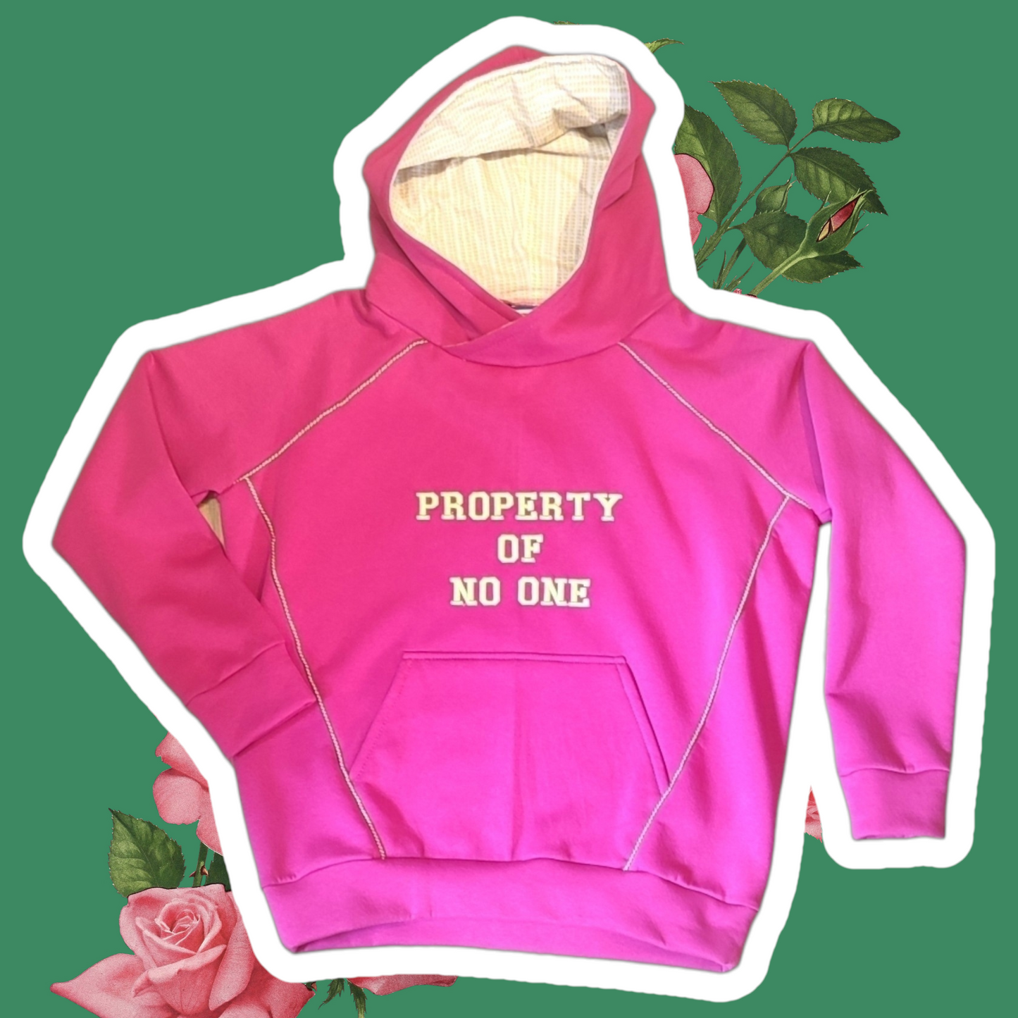 Le sweat fait main - Property of No One